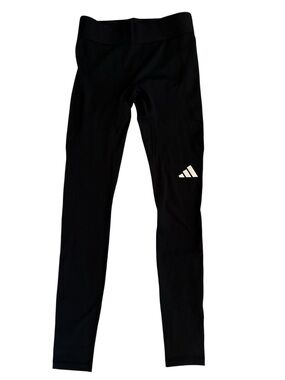 NWT Adidas VB Long Tight Leggings 🖤
Size Small | CLIMACOOL Performance Fabric
